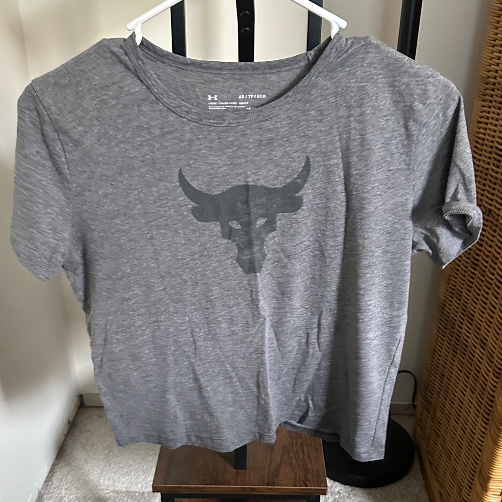 Under Armour Heather Gray Bull Graphic Tee